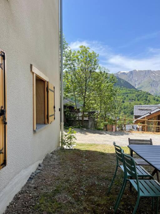 Appartement Au Centre De St Martin De Belleville Сен-Мартен-де-Бельвиль Экстерьер фото