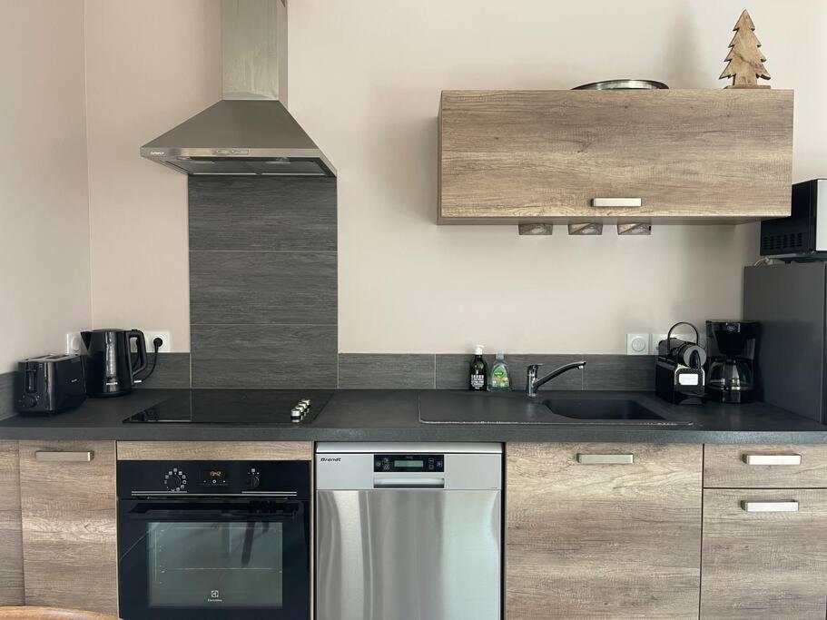 Appartement Au Centre De St Martin De Belleville Сен-Мартен-де-Бельвиль Экстерьер фото